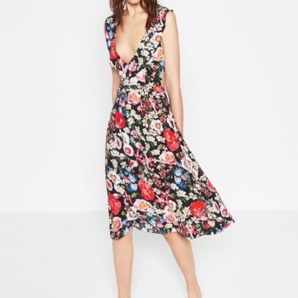 Zara Dresses & Skirts - Zara Floral Open Back Tie Ruffle Sun Dress!
